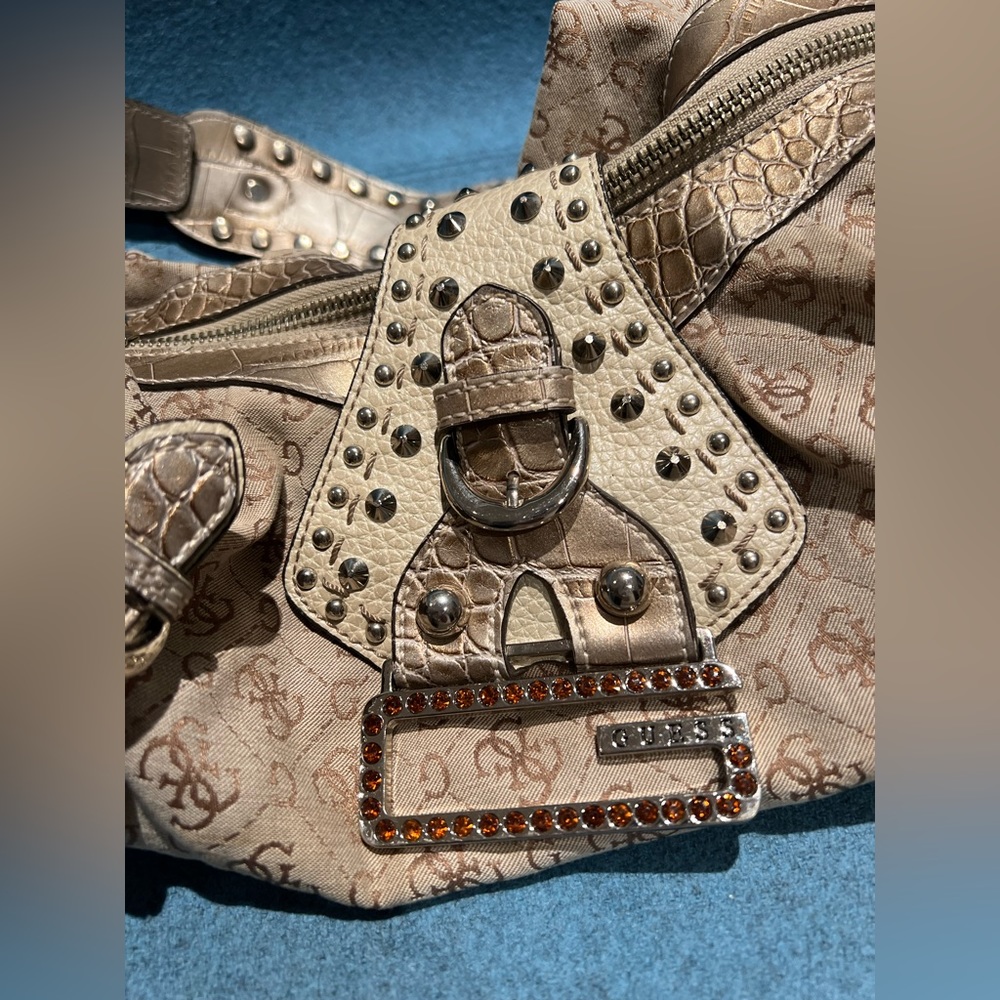 Guess handbag with quirky details